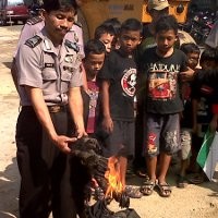 Resahkan Warga, Mahluk Jenglot di Semarang Dibakar Polisi