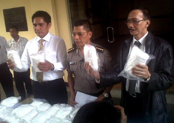 Simpan Bahan Sabu, Bos Ponsel Dibekuk