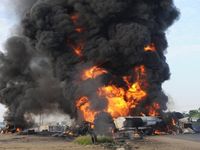 4 Mobil BBM Terbakar