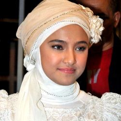 Pasca Menikah, Marshanda Tetap Sibuk Kerja & Kuliah