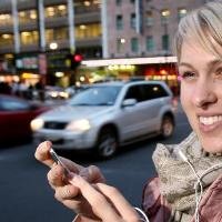 Asyik Dengar iPod, Remaja Tewas Tertabrak Mobil