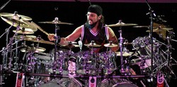 Mike Portnoy Sempat Memohon Kembali ke Dream Theater dan Ditolak Mentah-Mentah