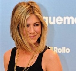 Jennifer Anniston Topless di Film Terbaru