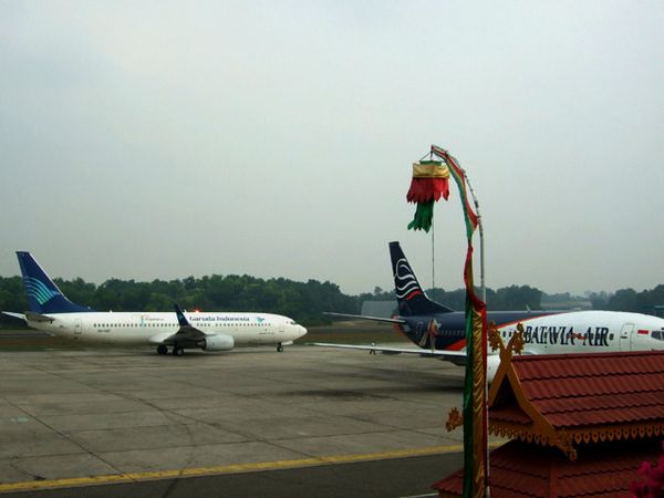 Bandara Pekanbaru Dikepung Asap