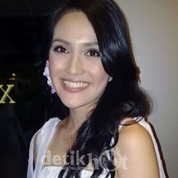 Shandy Aulia Tak Bisa Penuhi Harapan Sang Ibu