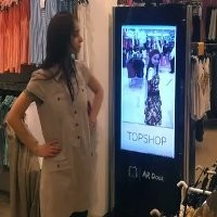 Toko Pakaian Gunakan Kinect untuk Jajal Baju Virtual 