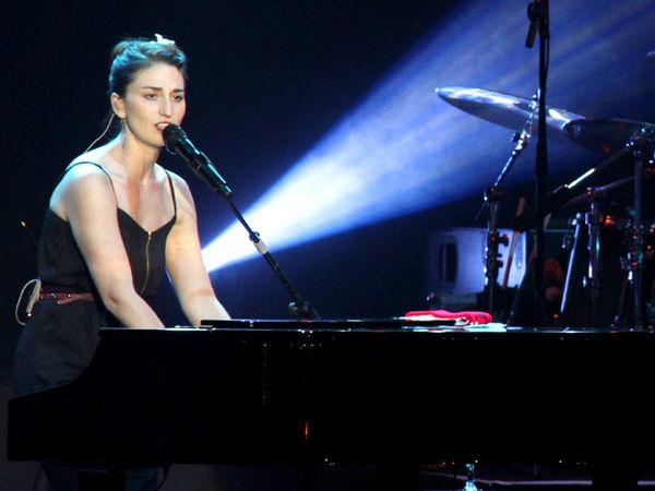 Sara Bareilles Atraktif & Memukau