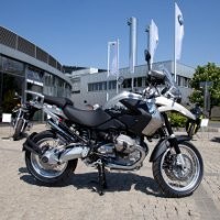 BMW Rayakan Produksi 2 Juta Unit Motor