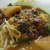 Nikmatnya Rujak Soto dengan Topping Melinjo