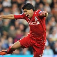 Spurs Lewatkan Suarez