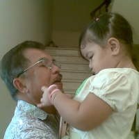 Ultah ke-69, JK Asyik Bermain Bersama Cucu