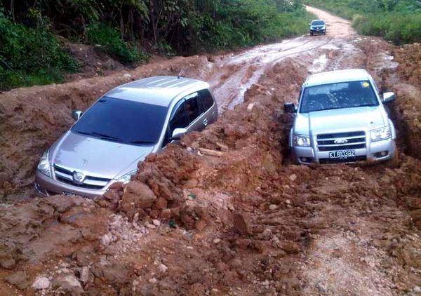 Jalan Trans Kaltim Rusak Parah