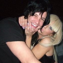 Lady Gaga Putus Cinta