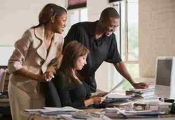 Punya Rekan Kerja yang Asyik Kurangi Risiko Mati Muda