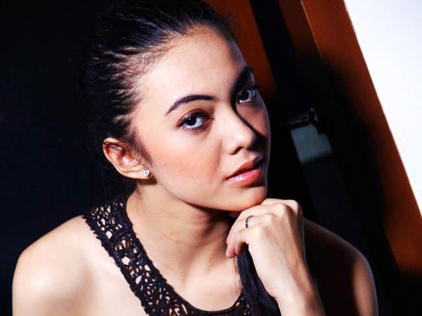 Cinta Dewi, Si Manja yang Seksi 