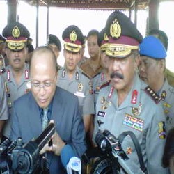 Mario Teguh Beri Motivasi Ratusan Polisi
