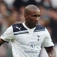 Terpinggirkan, Defoe Pertimbangkan Hengkang