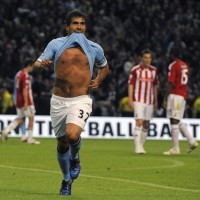 Bekuk Stoke, City Geser Arsenal