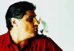 Suka Cium-cium Unggas Berisiko Kena Kanker Nasofaring