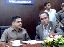 Ruhut: Nazaruddin Harus Taati Keputusan DK Demokrat