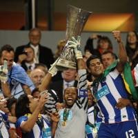 Hadiah Ultah Sempurna buat Helton