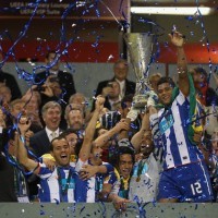 Menangi Liga Europa, Porto Lewati MU