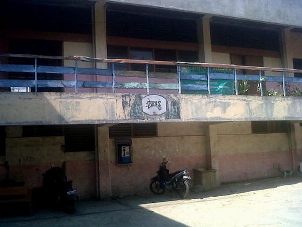 100 Persen Murid SMA Abadi Tak Lulus UN