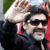Gaji Besar Alasan Maradona ke Timur Tengah
