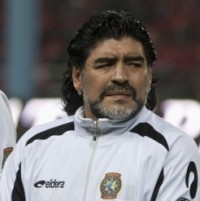 Maradona: Hanya Orang Mabuk yang Abaikan Tevez