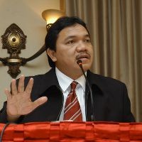 Achsanul Yakin Bisa Selesaikan Kemelut PSSI