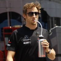 Button Ingin Segera Tekan Red Bull