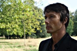 Vokalis Suede Akan Merilis Album Terbaru