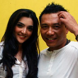 Hubungan Cinta Anang-Ashanty Hanya Gimmick?