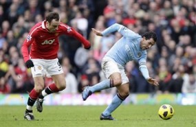 Berbatov dan Tevez Berebut Sepatu Emas