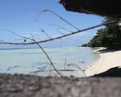 Mengagumi Beningnya Laut di Pulau Tidung