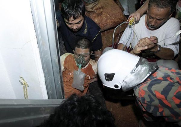 Korban Longsor di Malaysia Dievakuasi