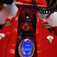 Ferrari Santai Sayap Belakangnya Dicekal
