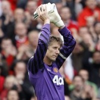 Van der Sar: Seandainya Aku Datang Lebih Cepat ke MU