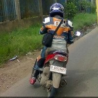 Sosok Skutik Yamaha Tertangkap di Jalanan