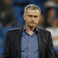 Mourinho Akhiri Mogok Bicara