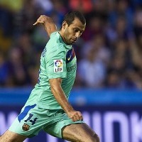 Siapa Bek yang Akan Kau Pasang, Pep?