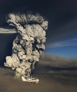 Terdampak Abu Grimsvoetn, Bandara di Jerman Akan Ditutup Sementara