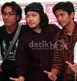 Letto Sengaja Mundur Sejenak dari Peredaran