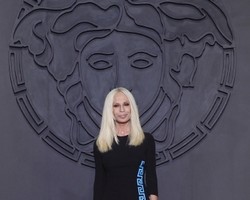 Versace Segera Luncurkan Lini Anak