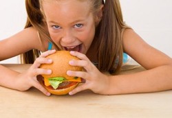 Junk Food Bikin Otak Menyusut Lebih Cepat