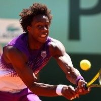 Monfils Kerja Keras, Federer Melenggang