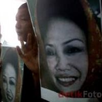 Dua Alasan Mengapa KPK Minta Paspor Nunun Nurbaeti Ditarik