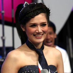 Mulan Doakan Dhani Tambah Bijak di Usia ke-39