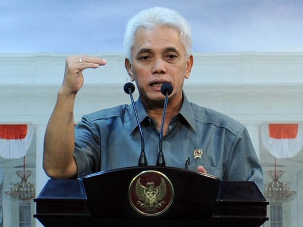 Hatta Rajasa Sampaikan Hasil Rapat Kabinet