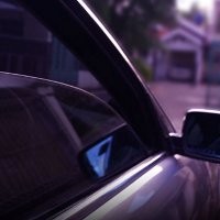 Bikin Lancar Kaca Pintu